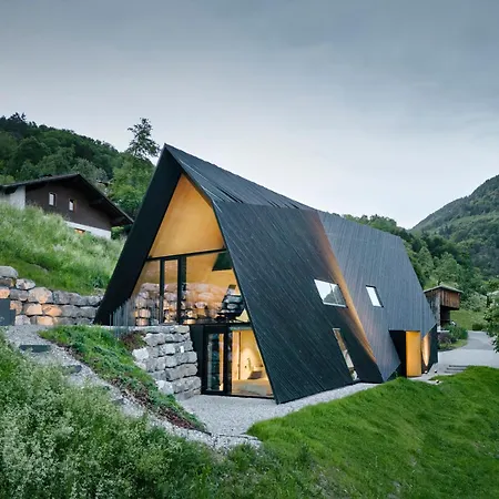 Va House