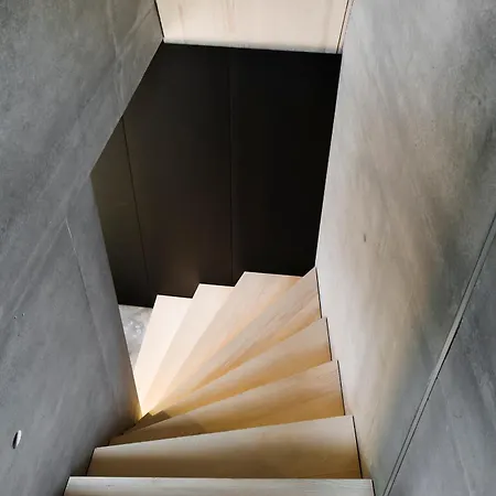 Va House Weiler
